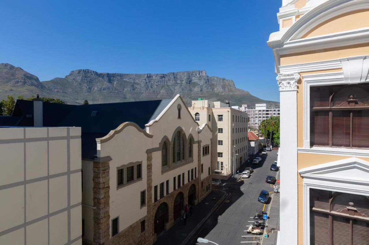 Tuynhuys Centre Iconic View Of Table Mountain Kaapstad